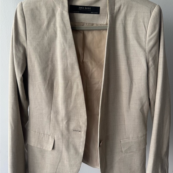 Zara Women's Beige Blazer - Picture 1 of 5